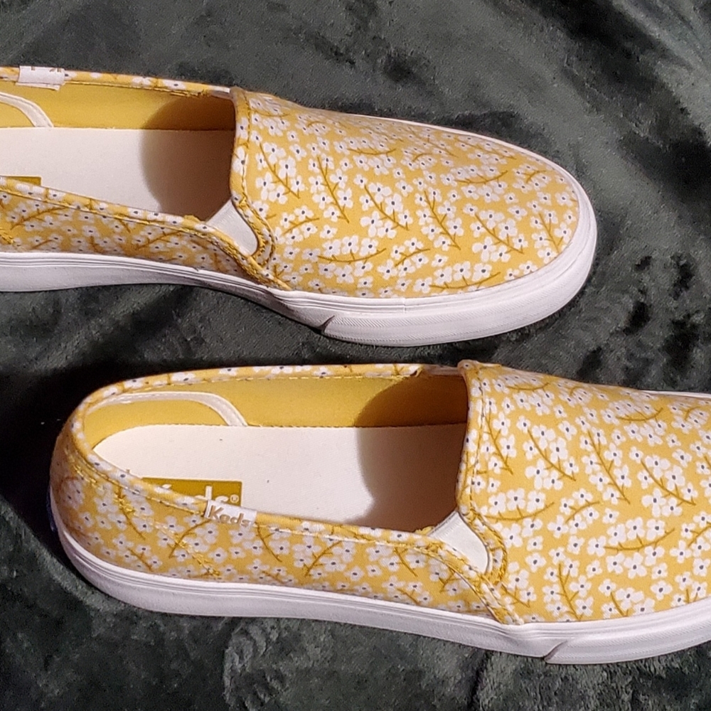 Womens Keds shoes spring & summer perfect! NEW no box